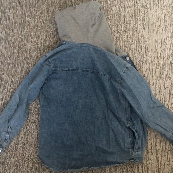 H&M Oversized Button Cover Up - Picture 2 of 3